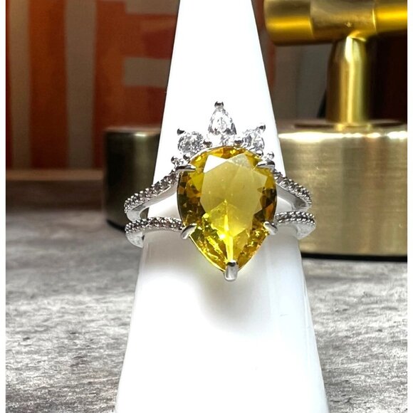 Ring Bomb Party Ring, NWOT, size 7, yellow stone on silver color band - Picture 1 of 8